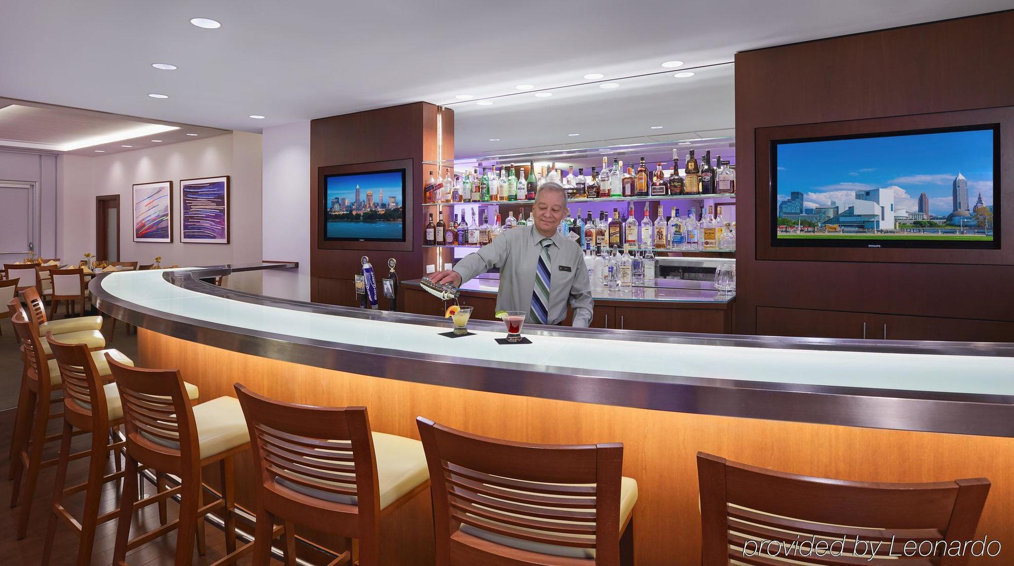 InterContinental Suites Hotel Clevel& Cleveland Exterior foto